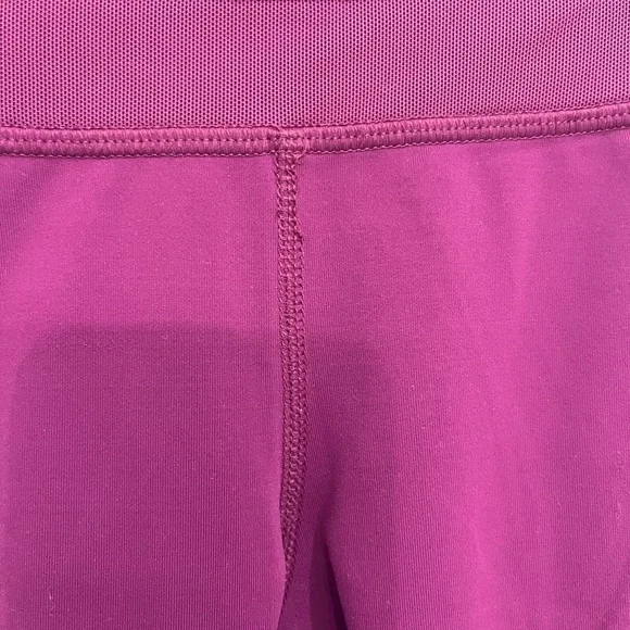 Lululemon Inspire Tight I (Mesh)
Dashing Purple size 4 - Picture 10 of 12